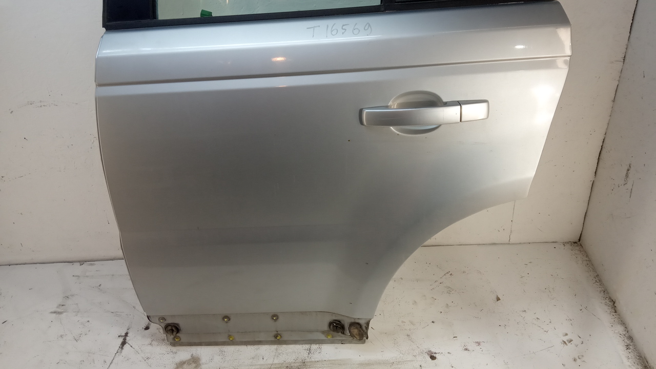 Дверь задняя левая