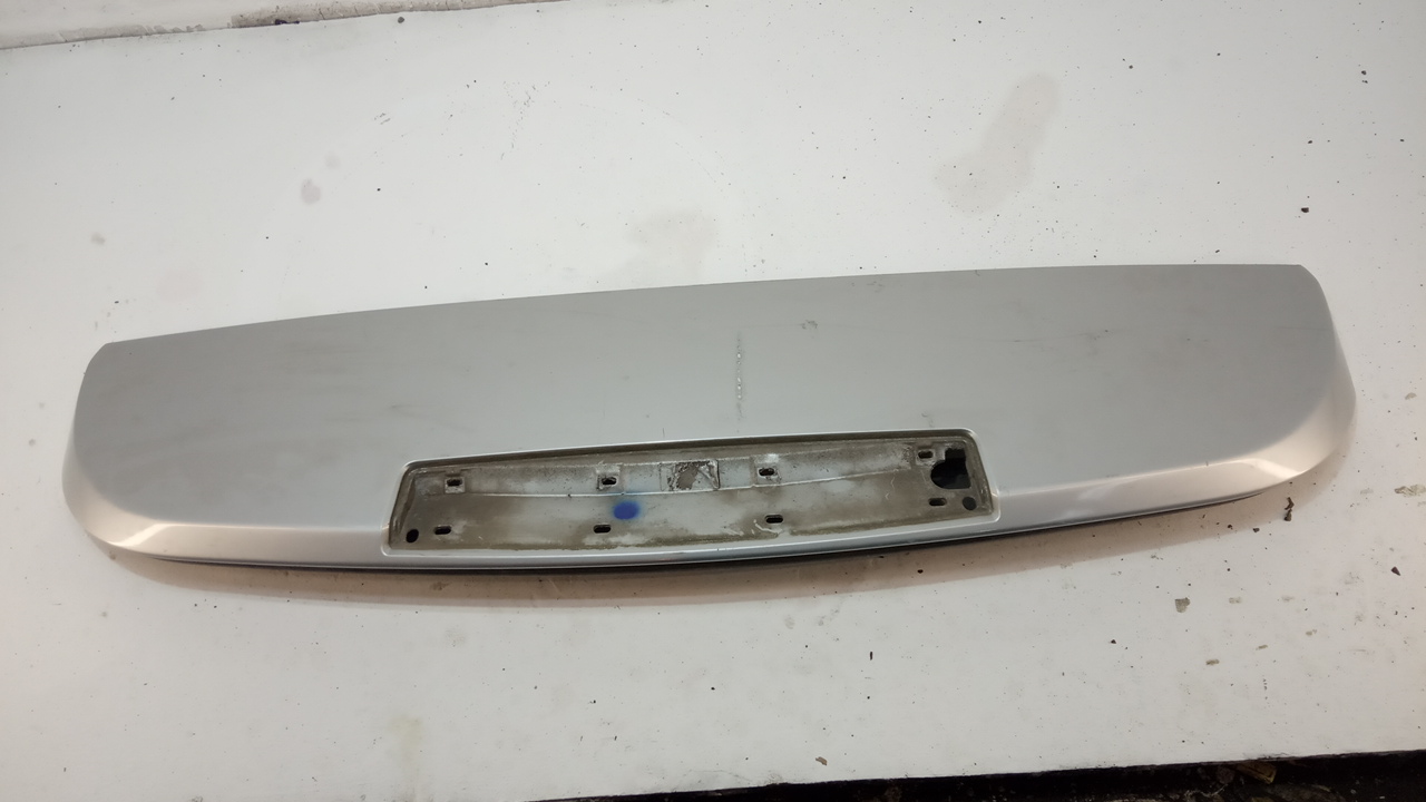 Спойлер (дефлектор) крышки багажника