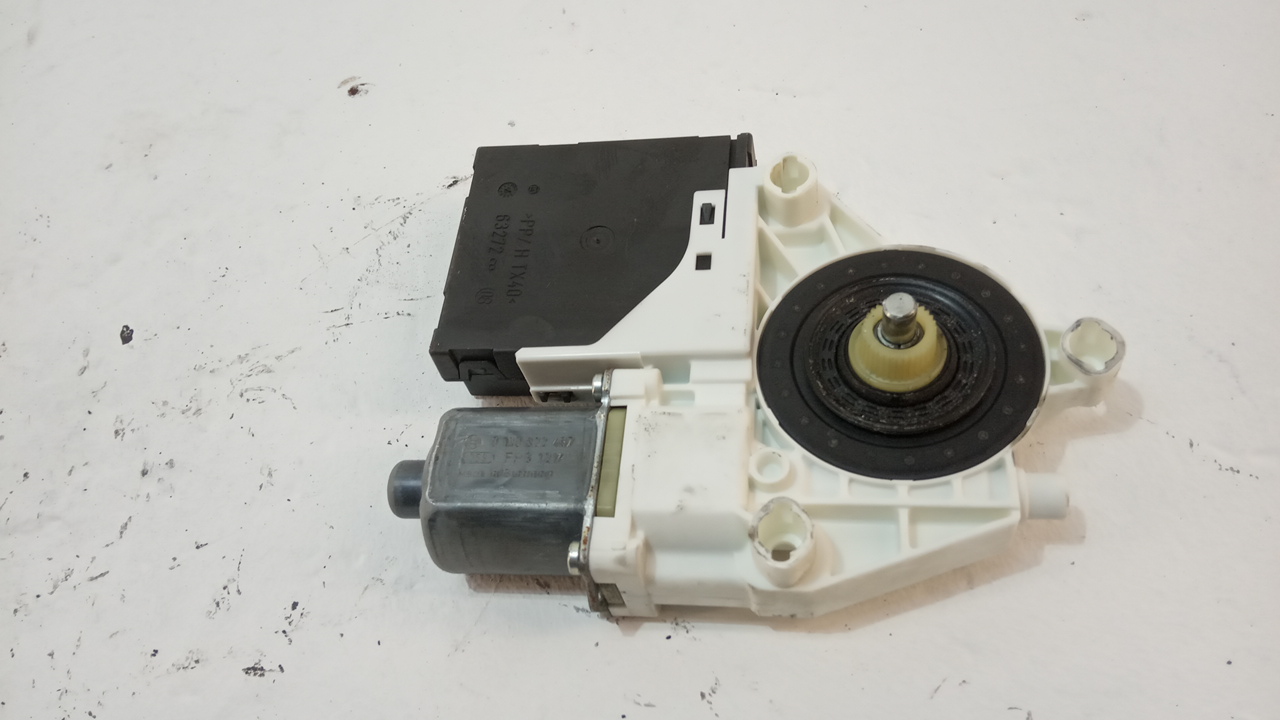 Моторчик стеклоподъемника