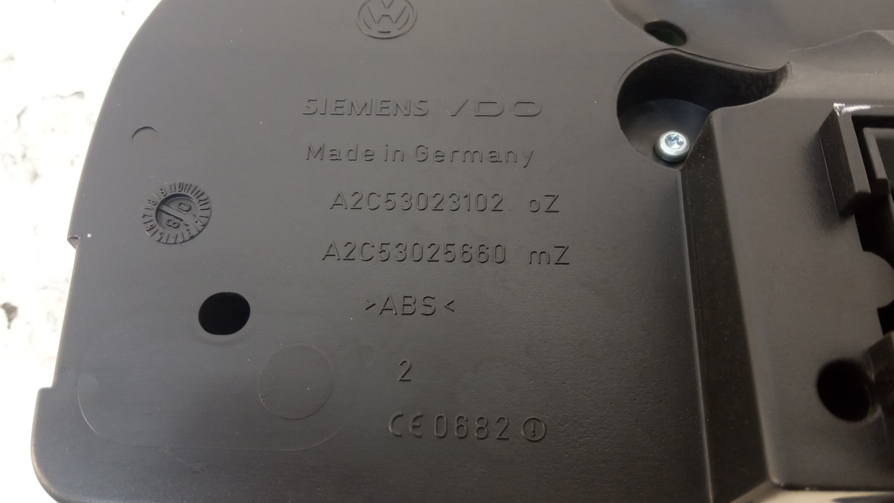 Панель приборов