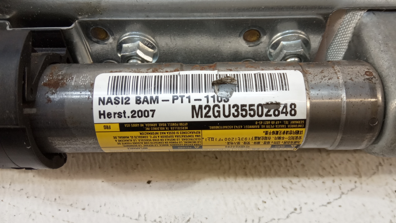 Подушка безопасности пассажирская (в торпедо)