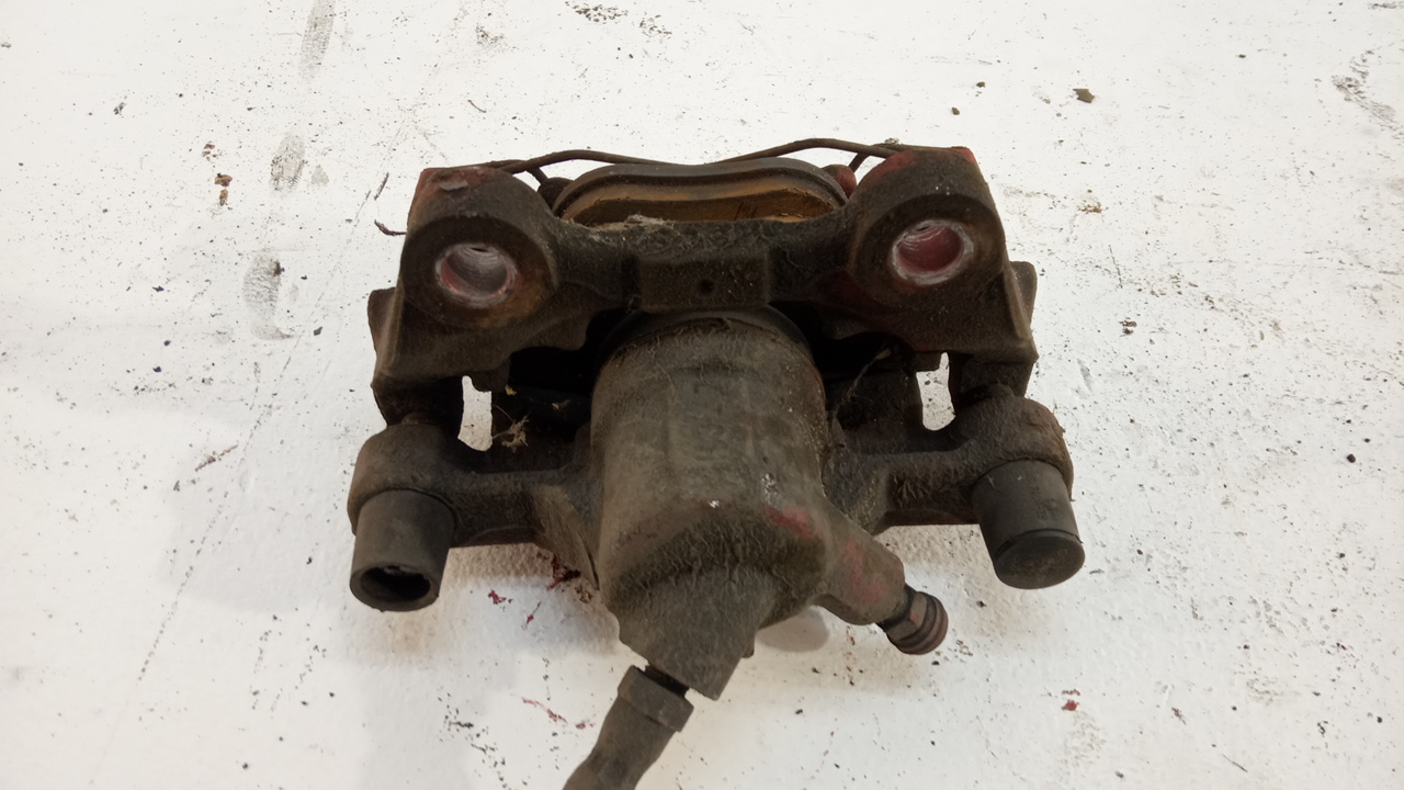 Суппорт задний правый