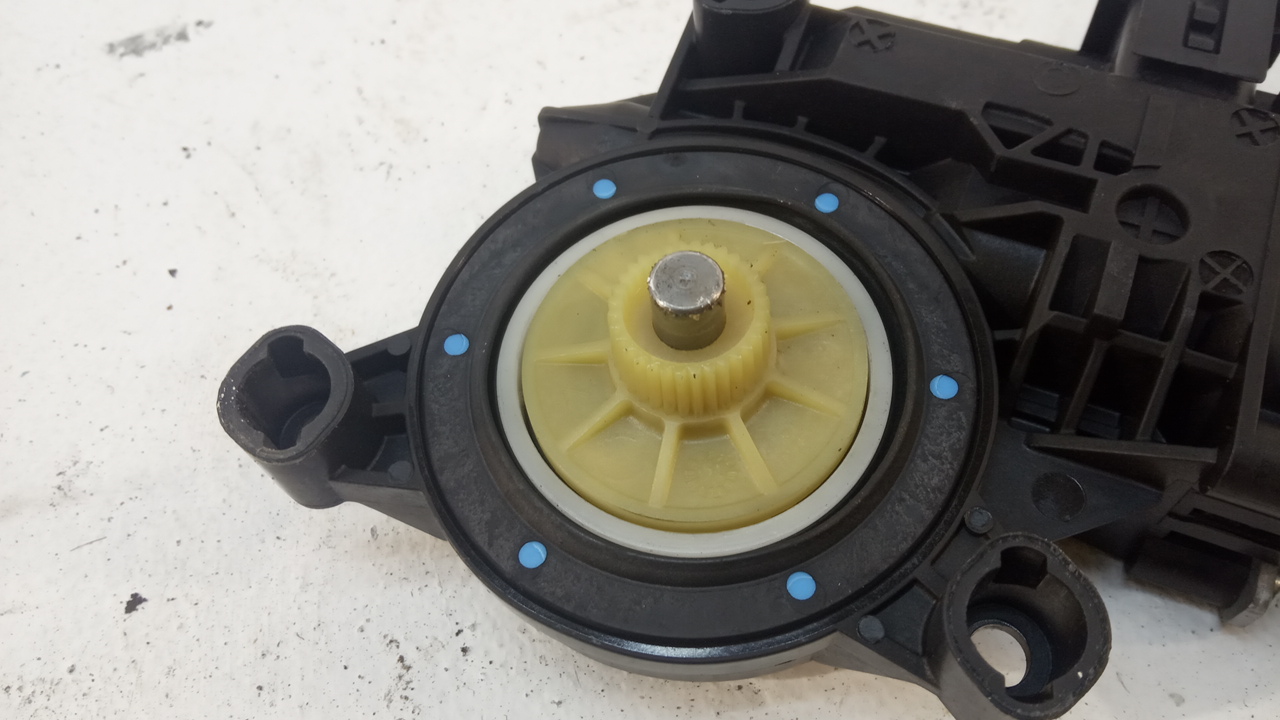 Моторчик стеклоподъемника