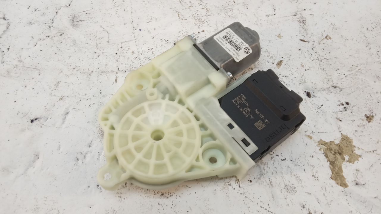 Моторчик стеклоподъемника