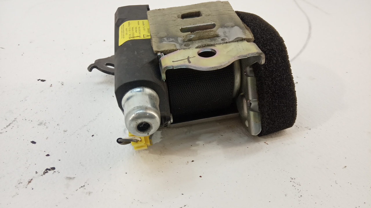 Ремень безопасности