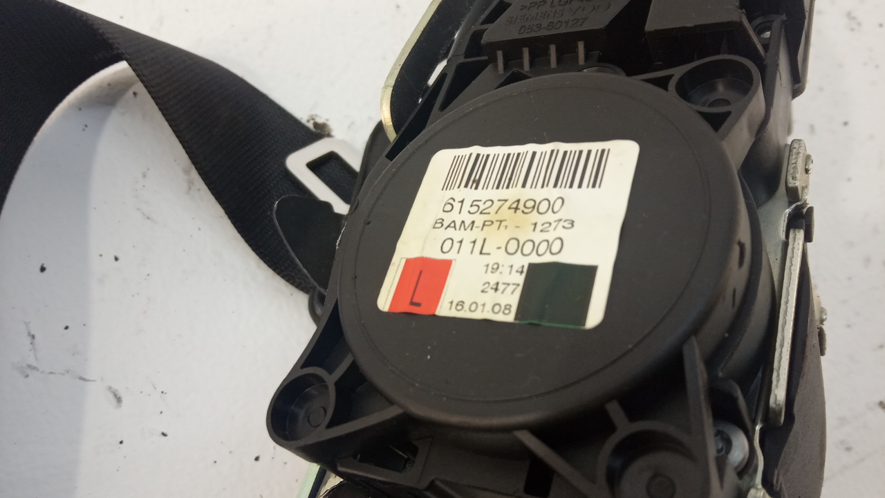 Ремень безопасности с пиропатроном