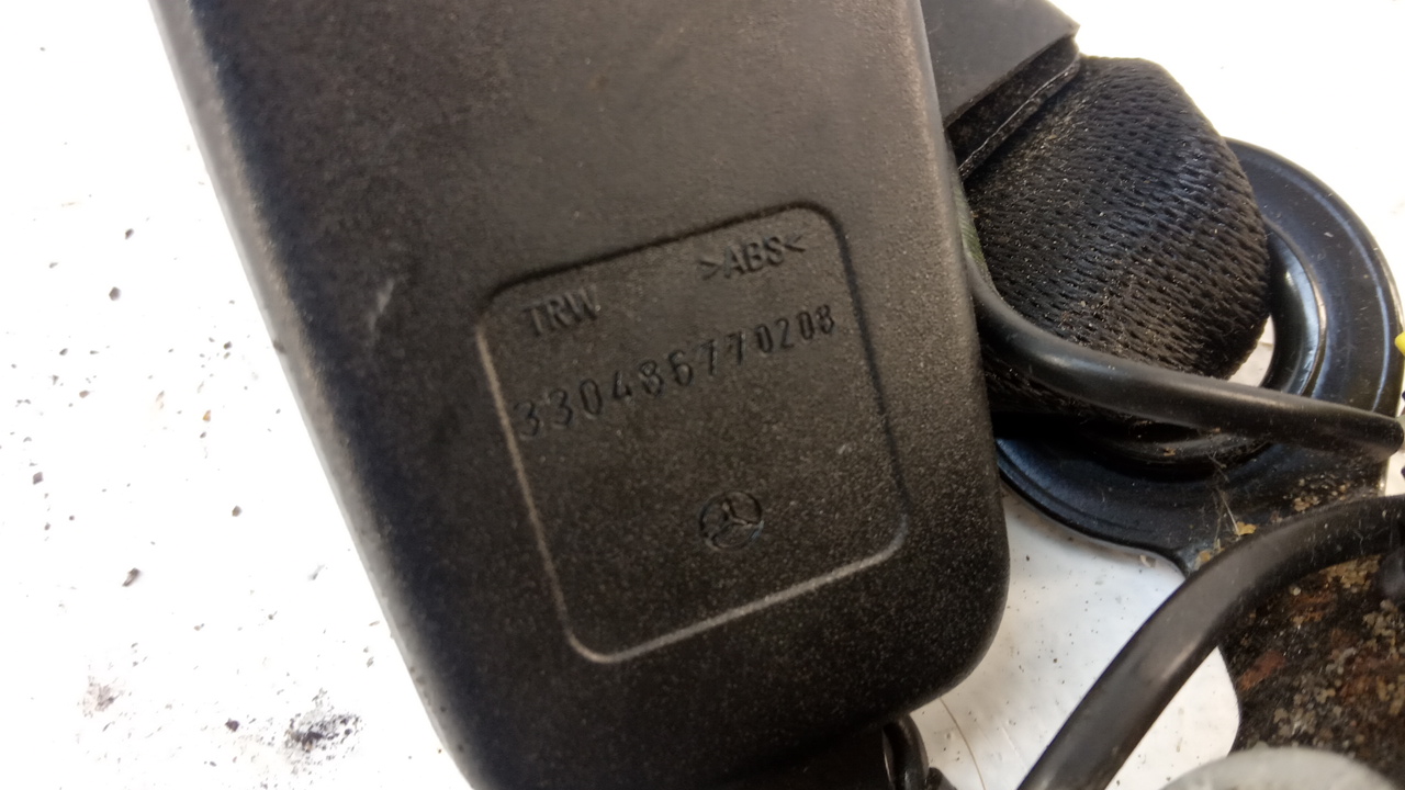 Ответная часть ремня безопасности