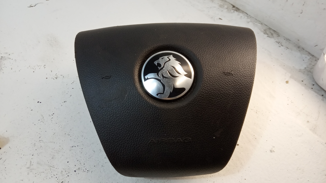 Подушка безопасности в рулевое колесо