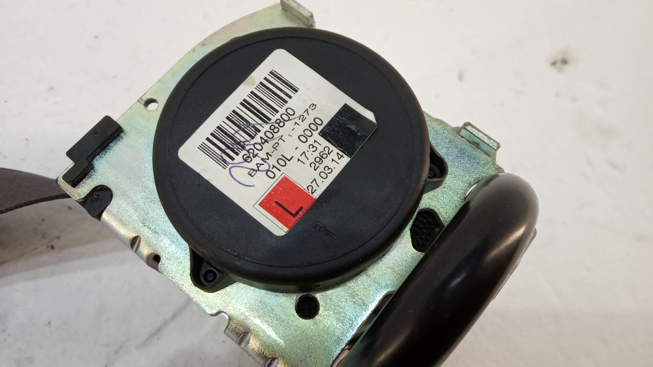 Ремень безопасности с пиропатроном