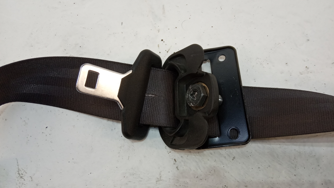 Ремень безопасности с пиропатроном