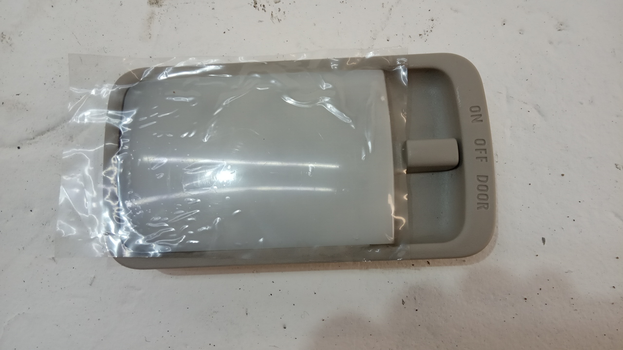 Плафон салонный