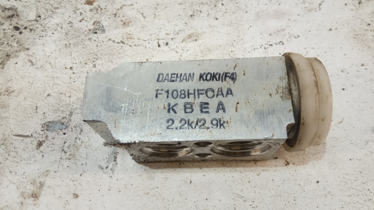 Клапан кондиционера