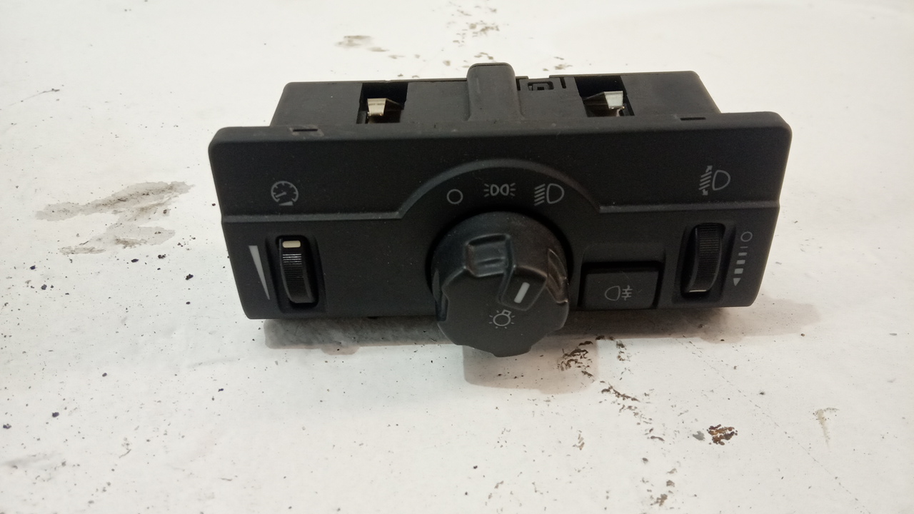 Переключатель света фар