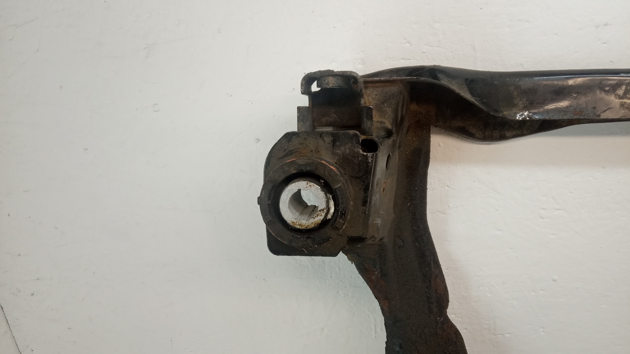 Балка подмоторная