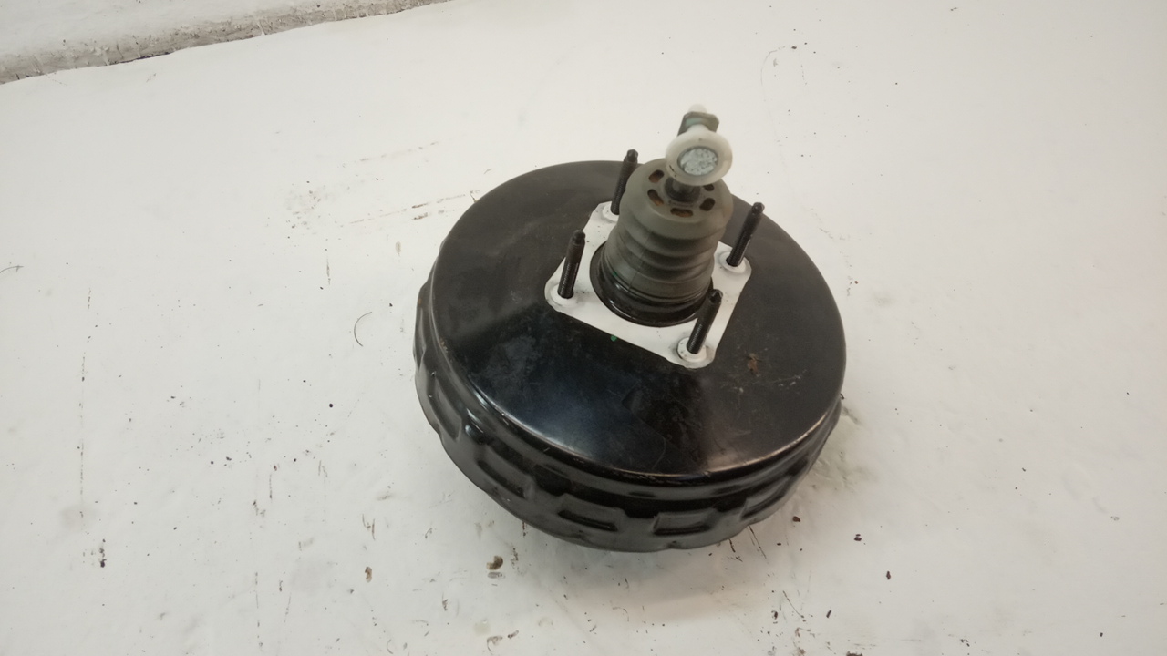 Усилитель тормозов вакуумный