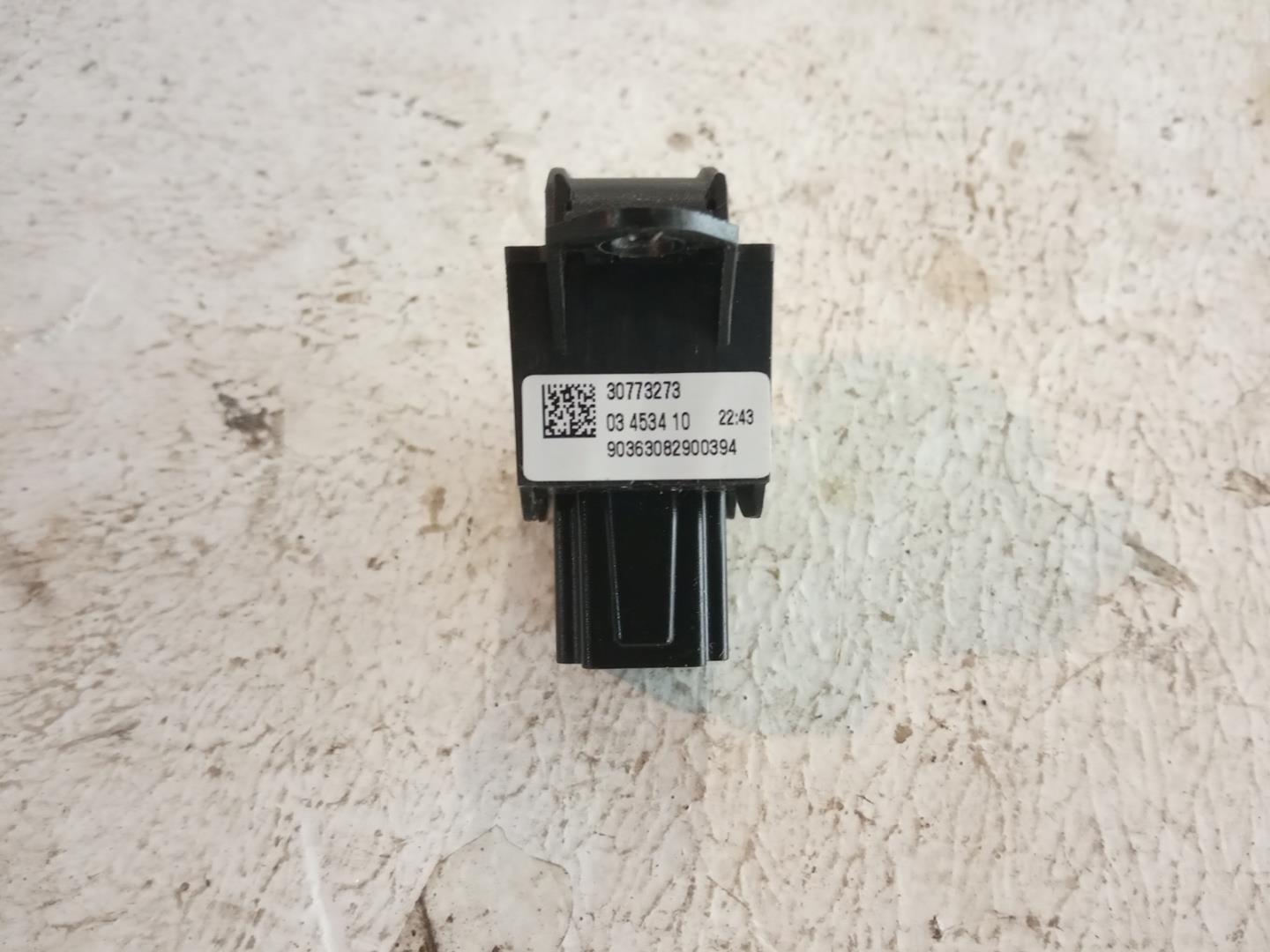 Кнопка стеклоподъемника