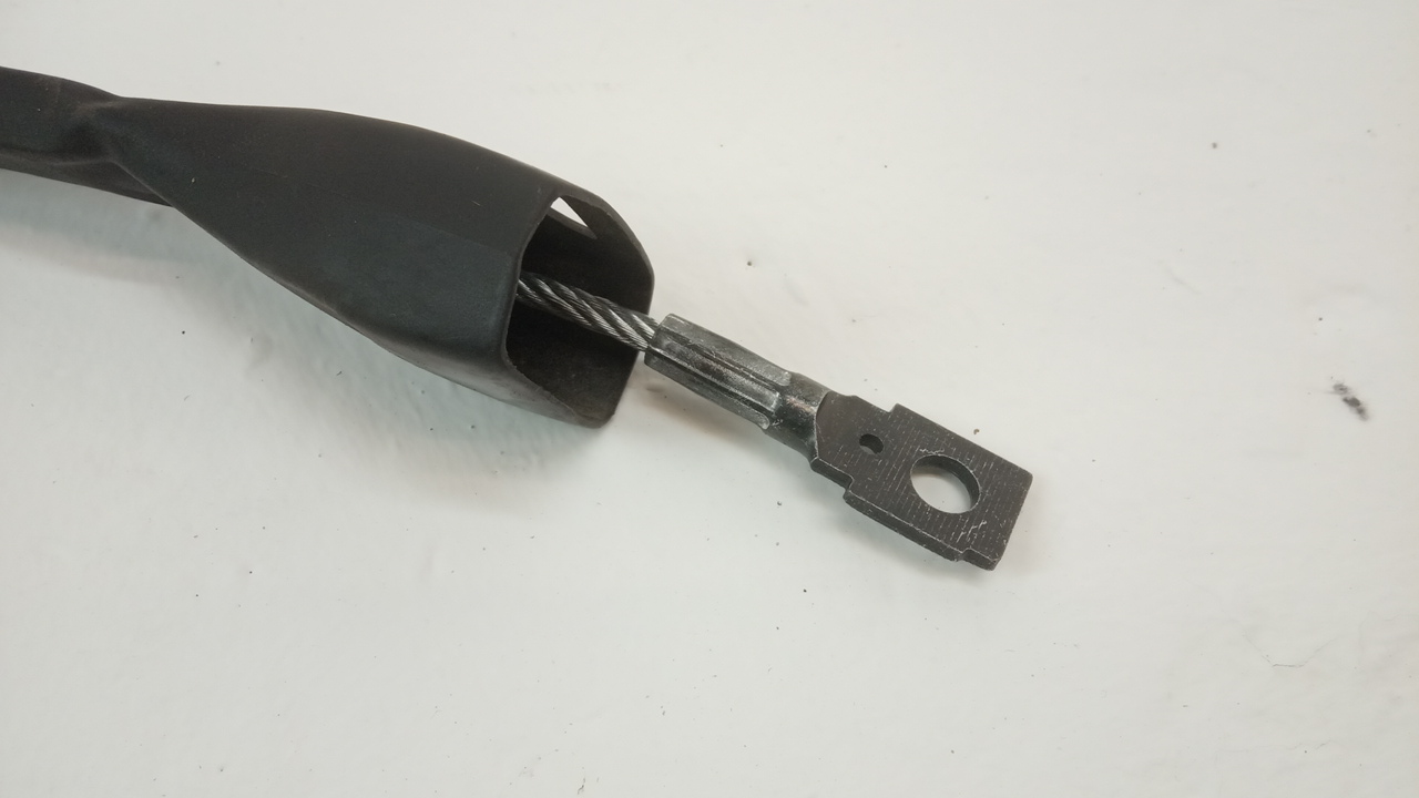 Ответная часть ремня безопасности