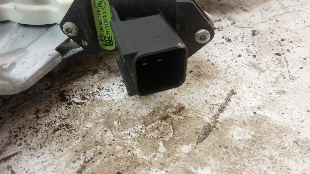 Стеклоподъемник электр. передний левый