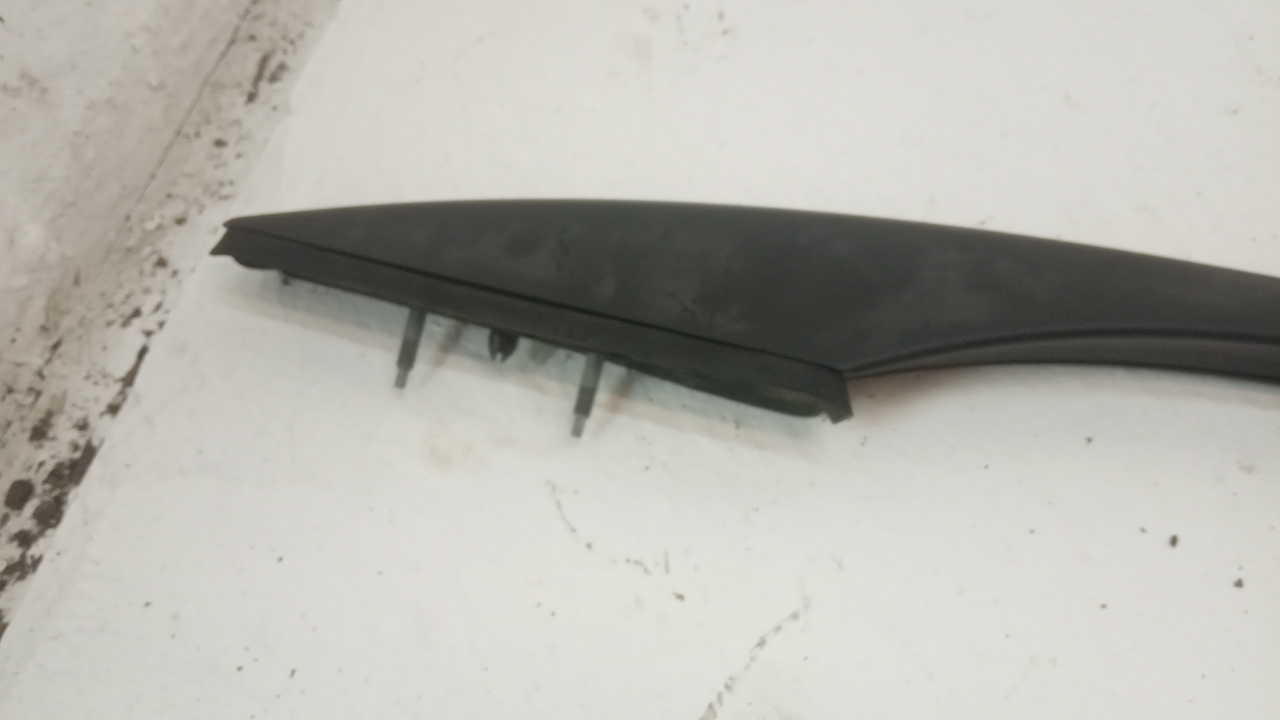 Рейлинг (релинг) правый (планка на крышу)