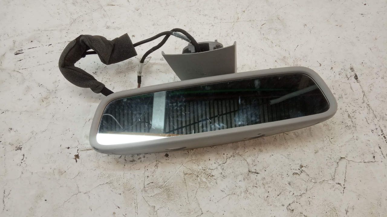 Зеркало заднего вида