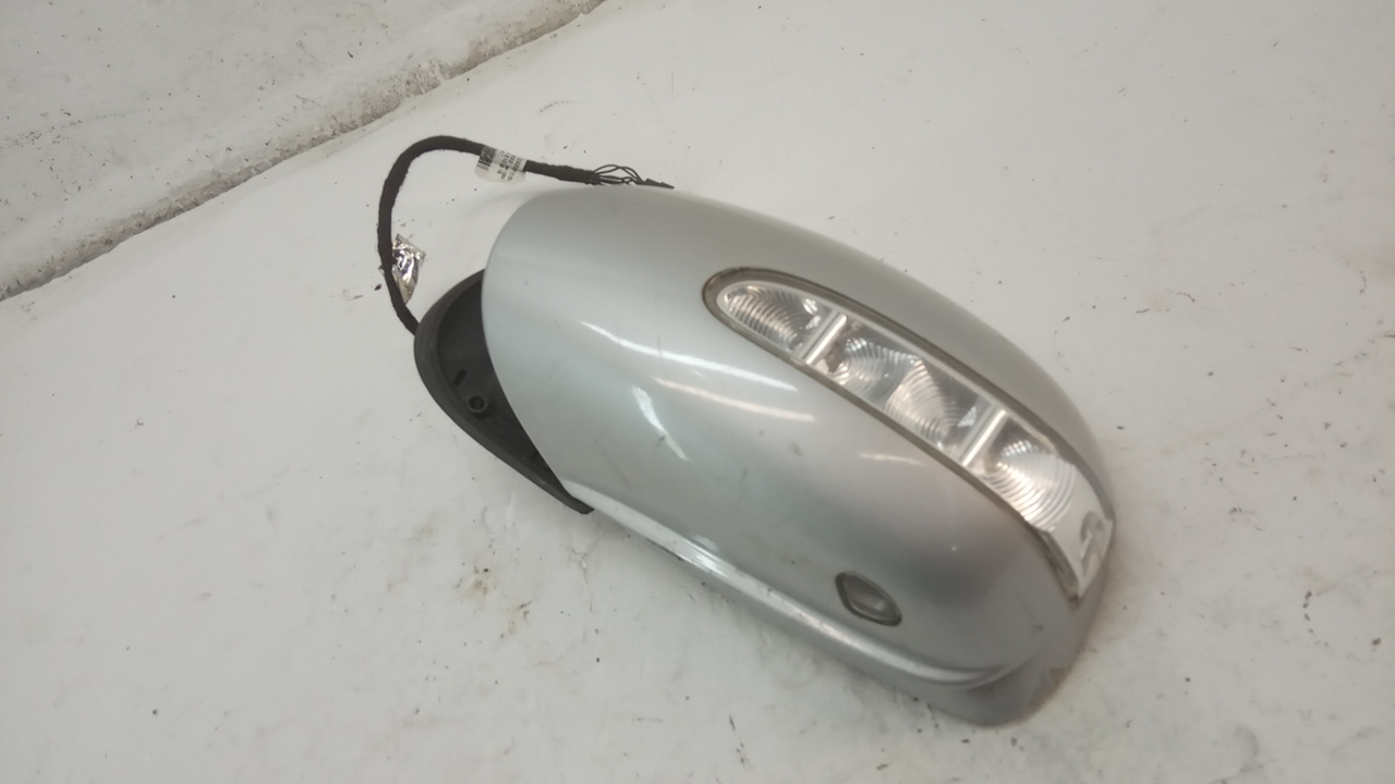 Зеркало левое электрическое