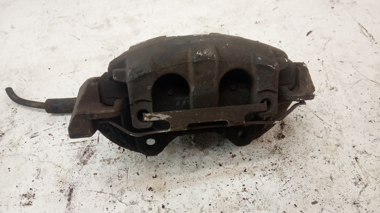 Суппорт передний левый