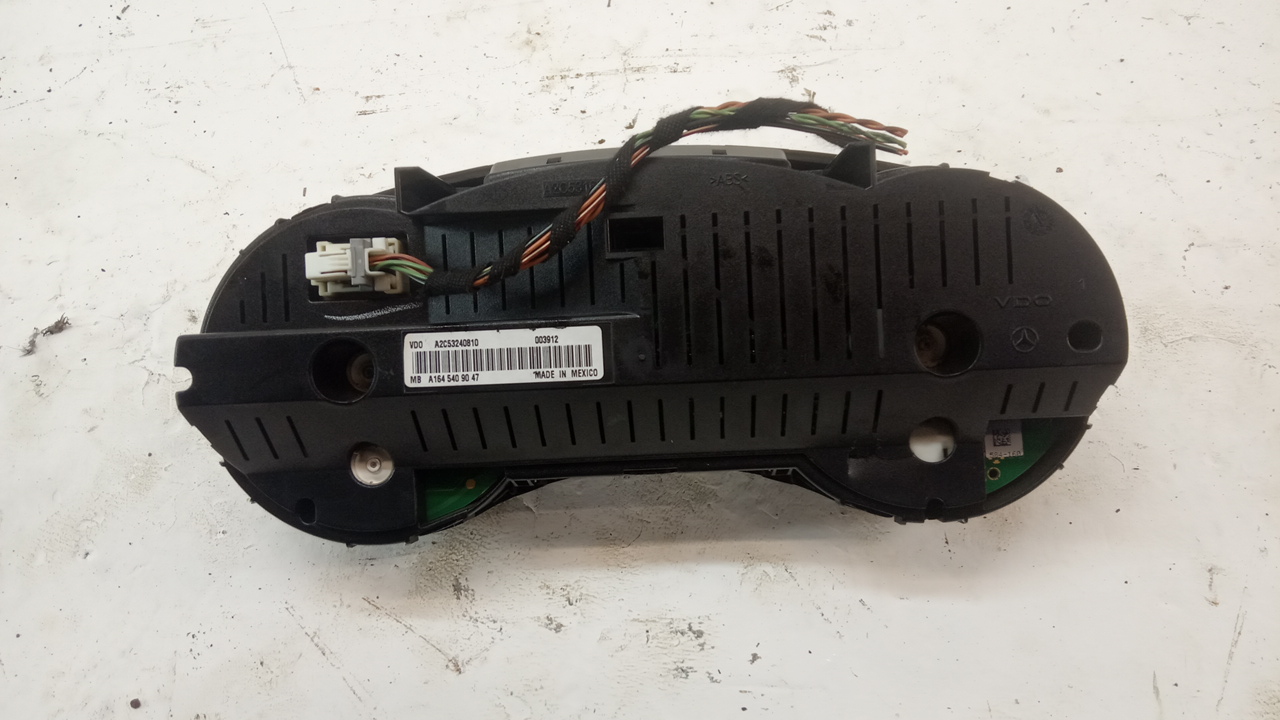 Панель приборов