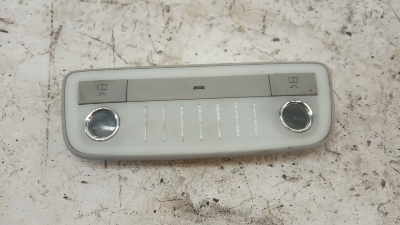 Плафон салонный