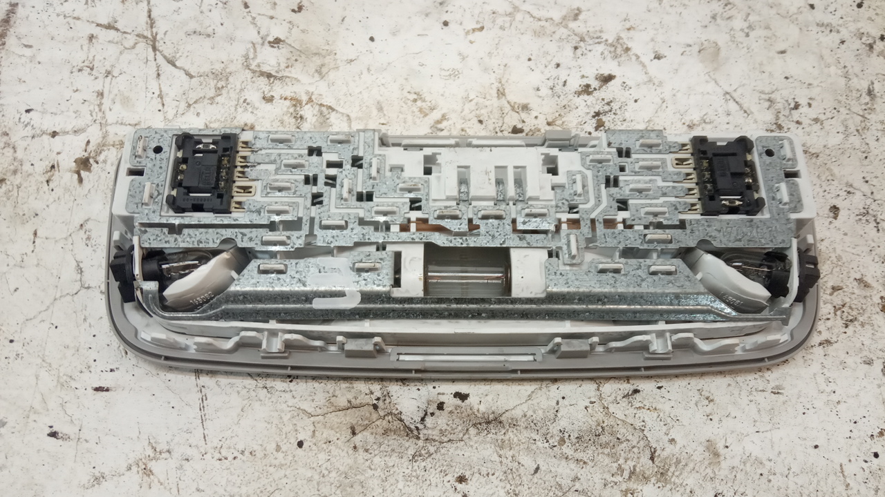 Плафон салонный