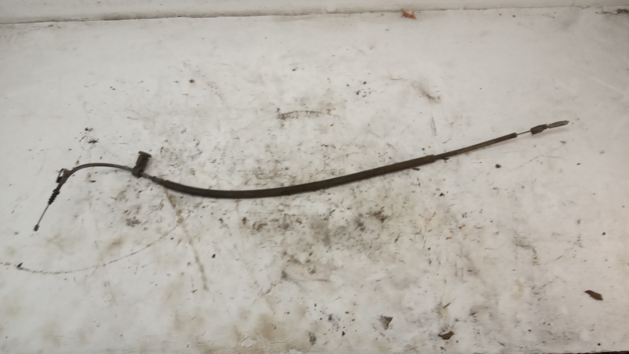 Трос стояночного тормоза центральный