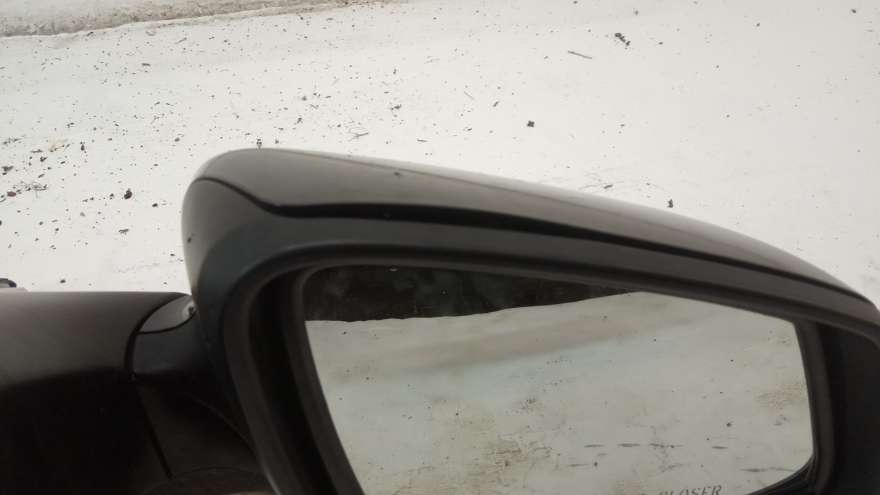 Зеркало правое электрическое