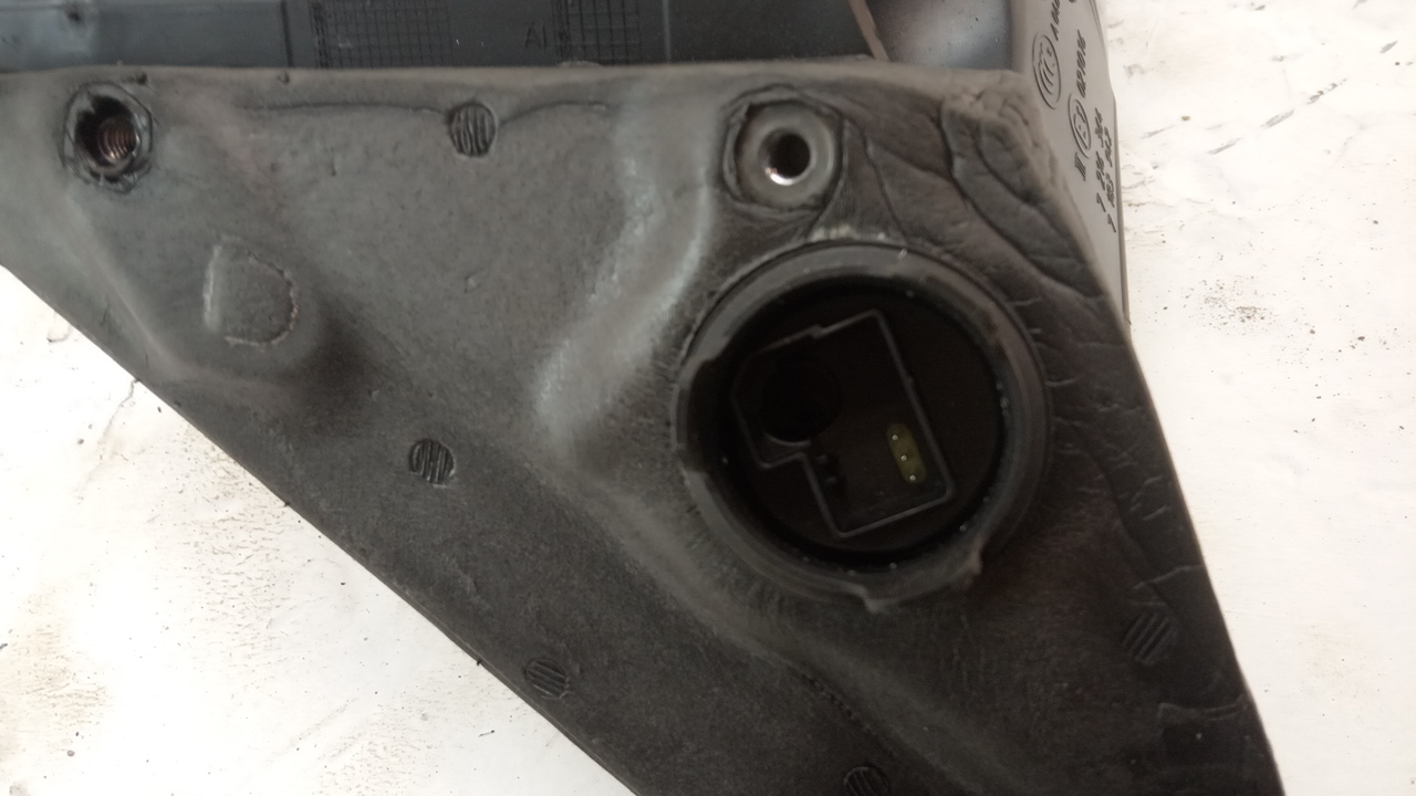 Зеркало правое электрическое