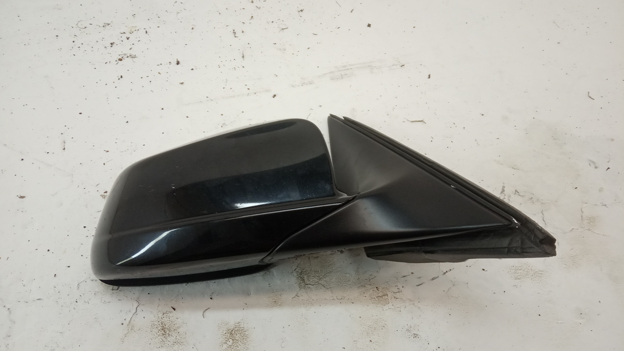 Зеркало правое электрическое