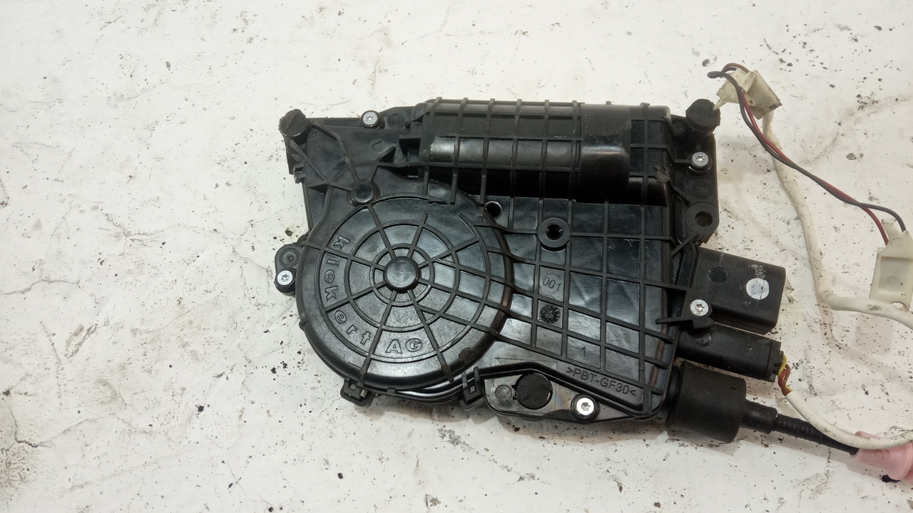 Активатор замка двери