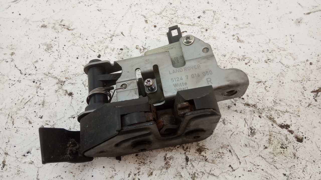 Замок багажника