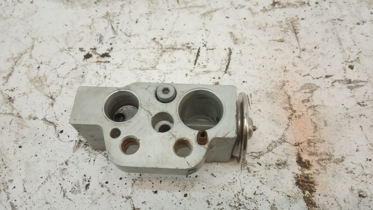 Клапан кондиционера