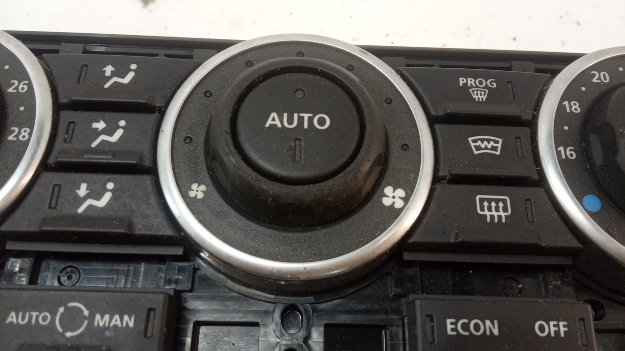 Блок управления климатической установкой