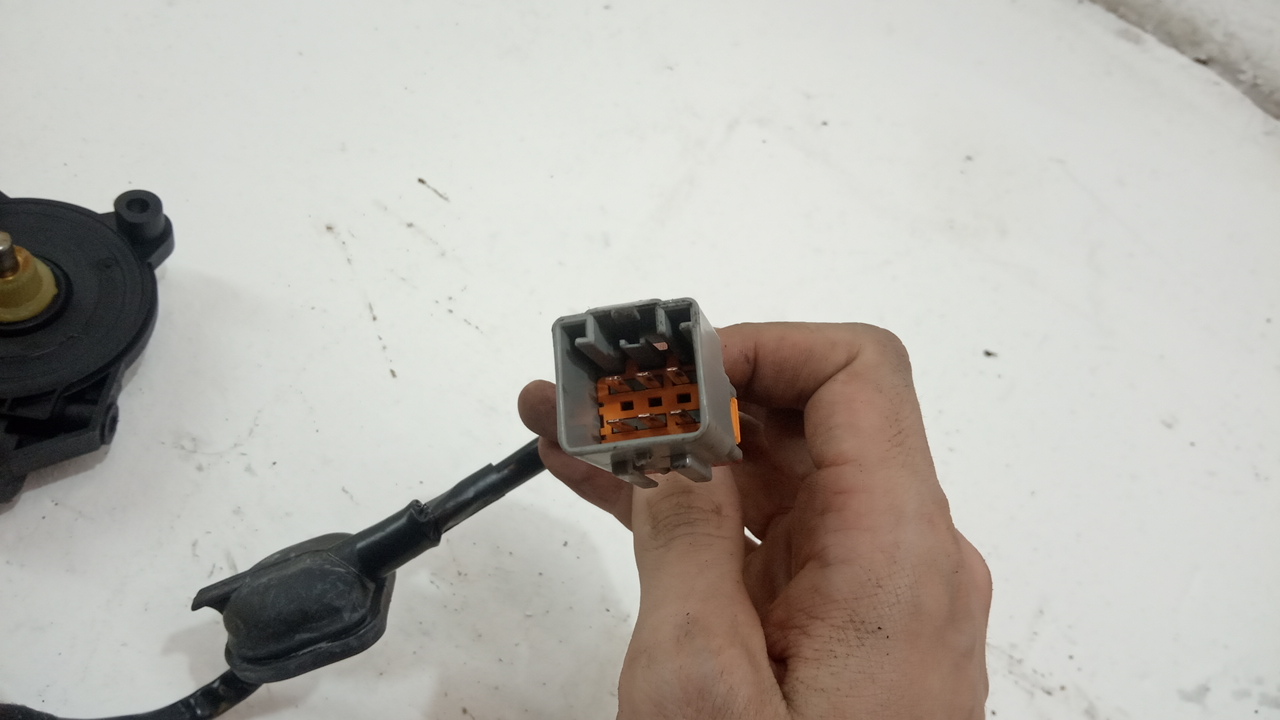 Моторчик стеклоподъемника