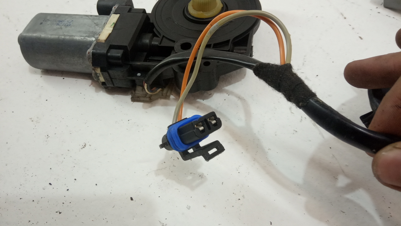 Моторчик стеклоподъемника