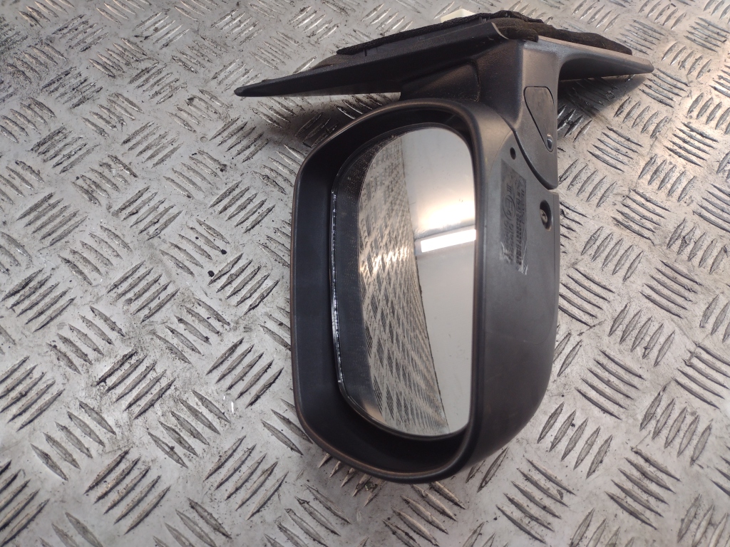 Зеркало левое электрическое