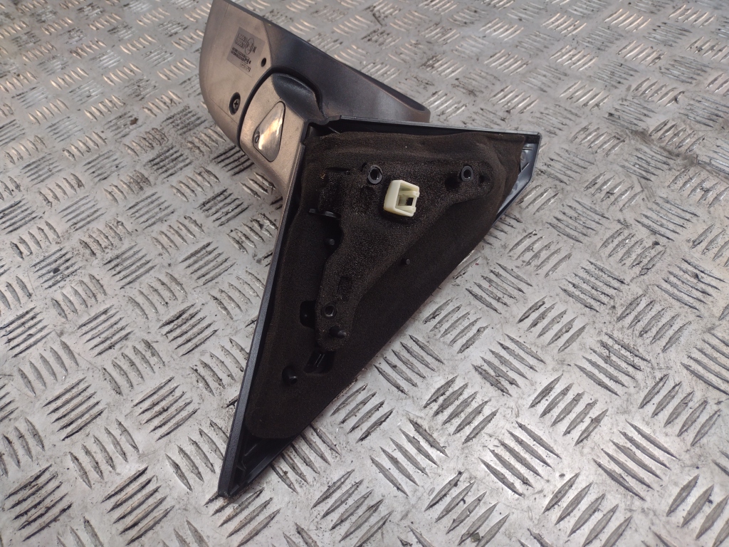 Зеркало левое электрическое