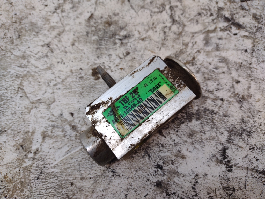 Клапан кондиционера