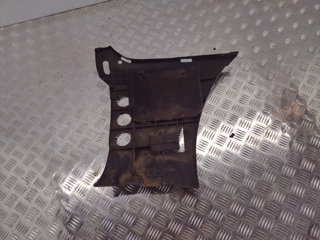 Кронштейн заднего бампера левый