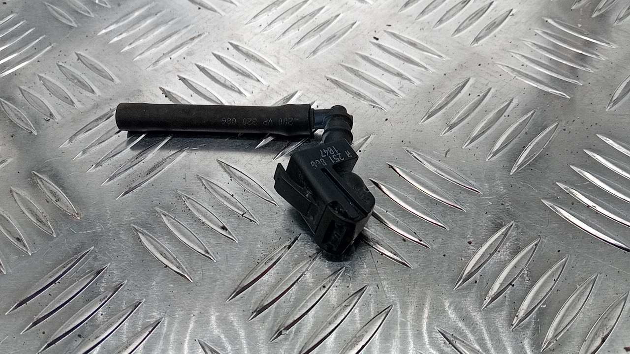 Форсунка омывателя лобового стекла