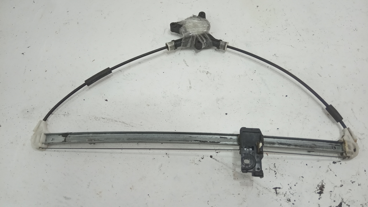 Стеклоподъемник электр. задний правый