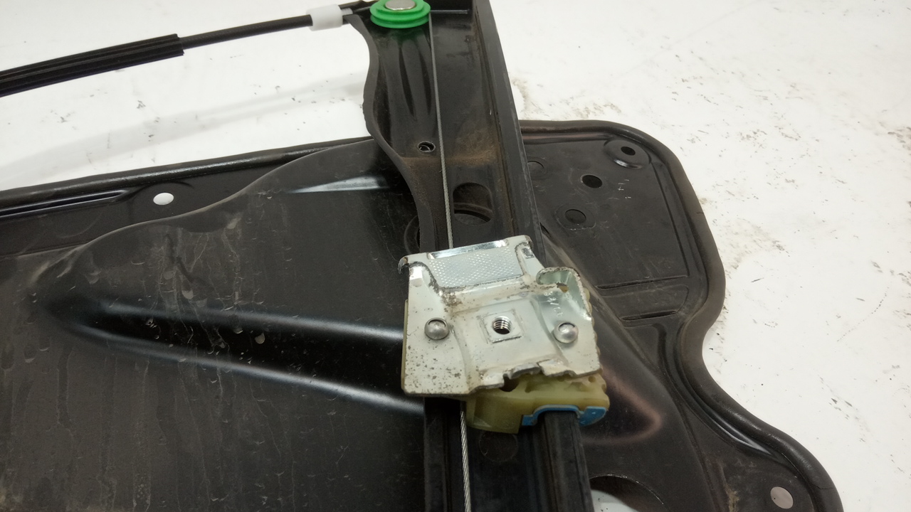 Стеклоподъемник электр. передний левый