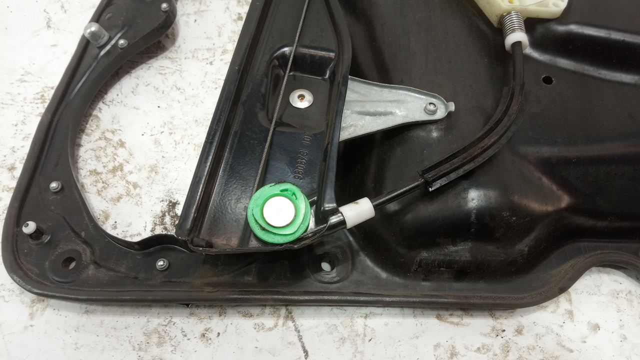 Стеклоподъемник электр. передний левый