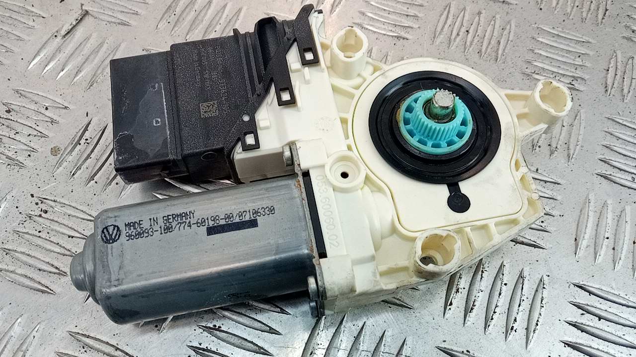 Моторчик стеклоподъемника