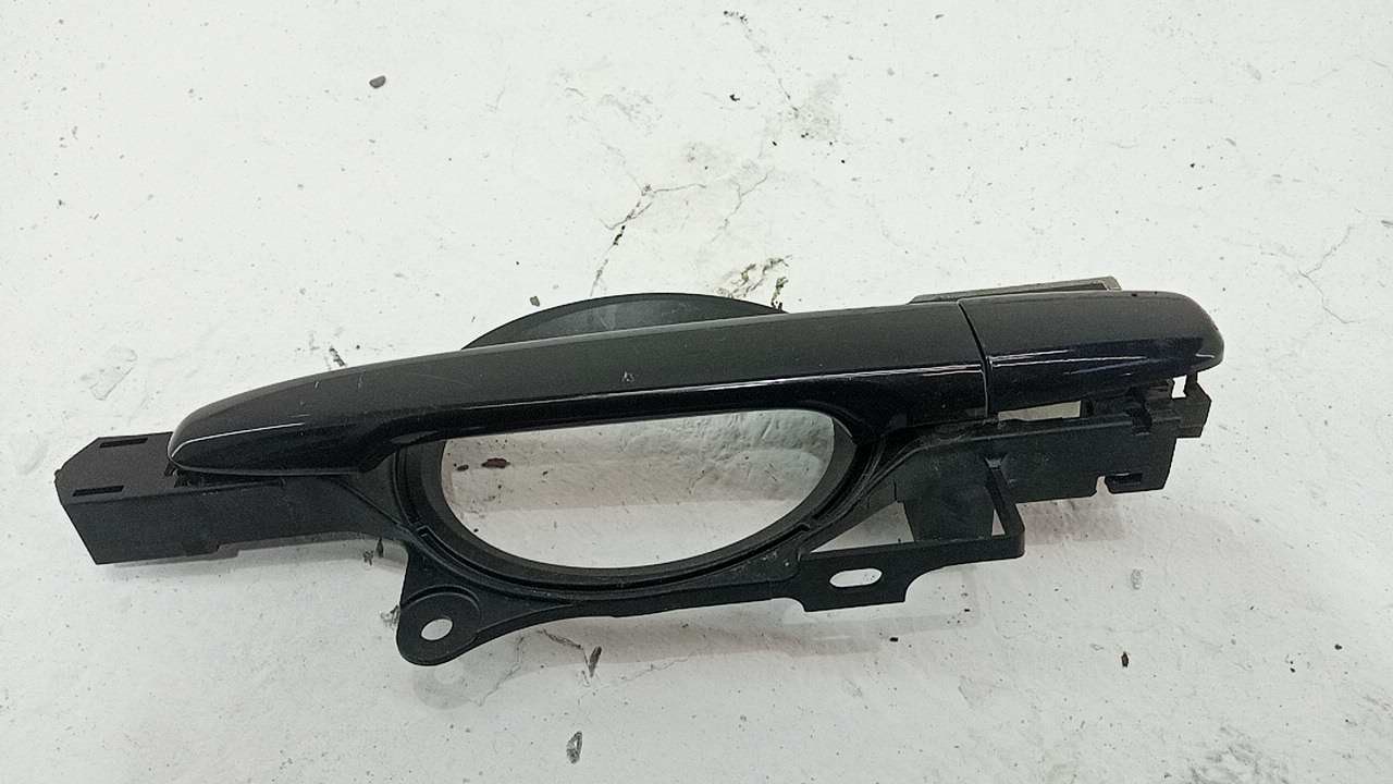 Ручка двери передней наружная левая