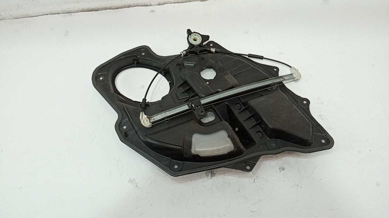 Стеклоподъемник электр. задний левый